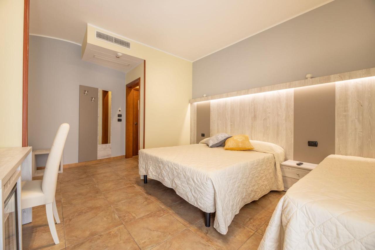 Hotel Salento Mirfran Torre San Giovanni Ugento Exterior photo
