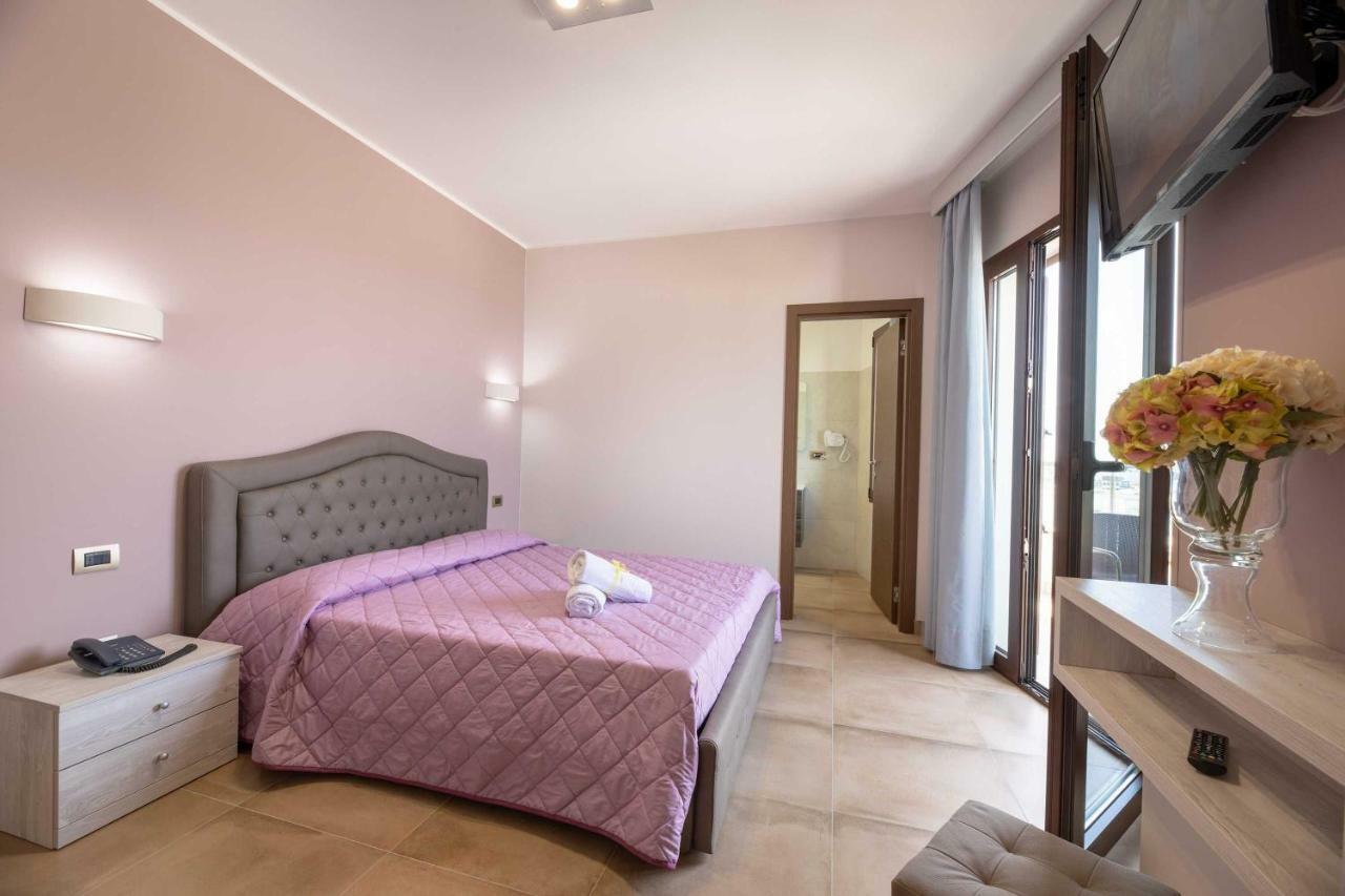 Hotel Salento Mirfran Torre San Giovanni Ugento Exterior photo